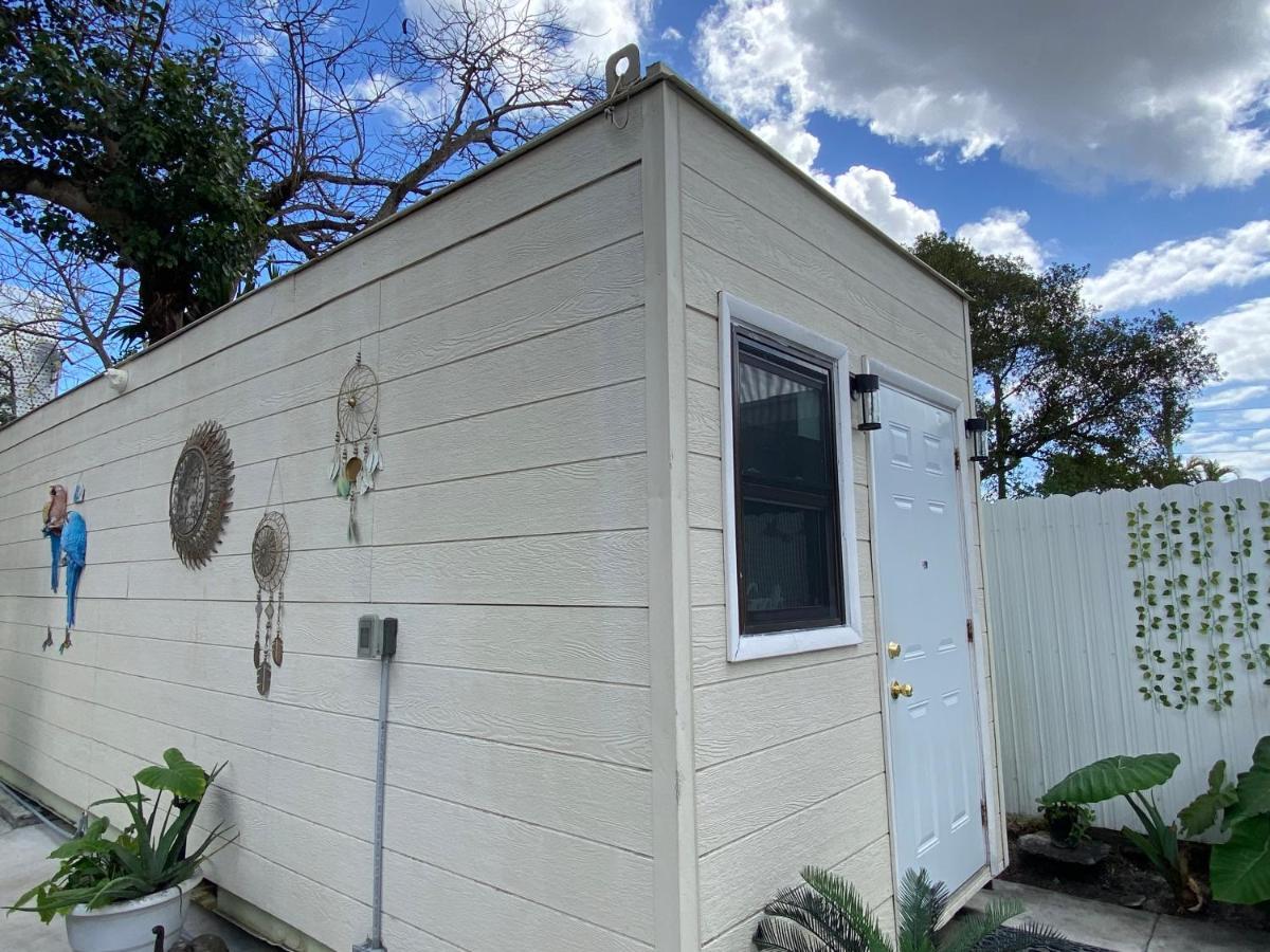 Tiny Place W Private Hot Jacuzzi 7 Min To Miami International Airport Exterior foto